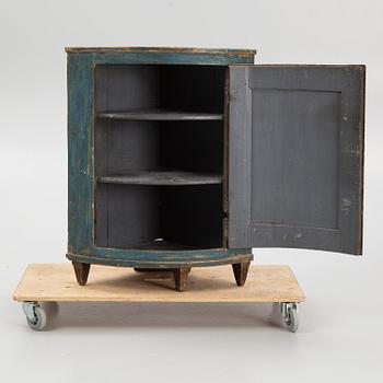 Corner cabinet, lower section, 19th century.