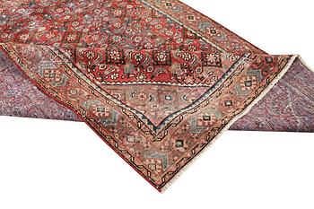 A Persian carpet, vintage design, c. 289 x 190 cm.