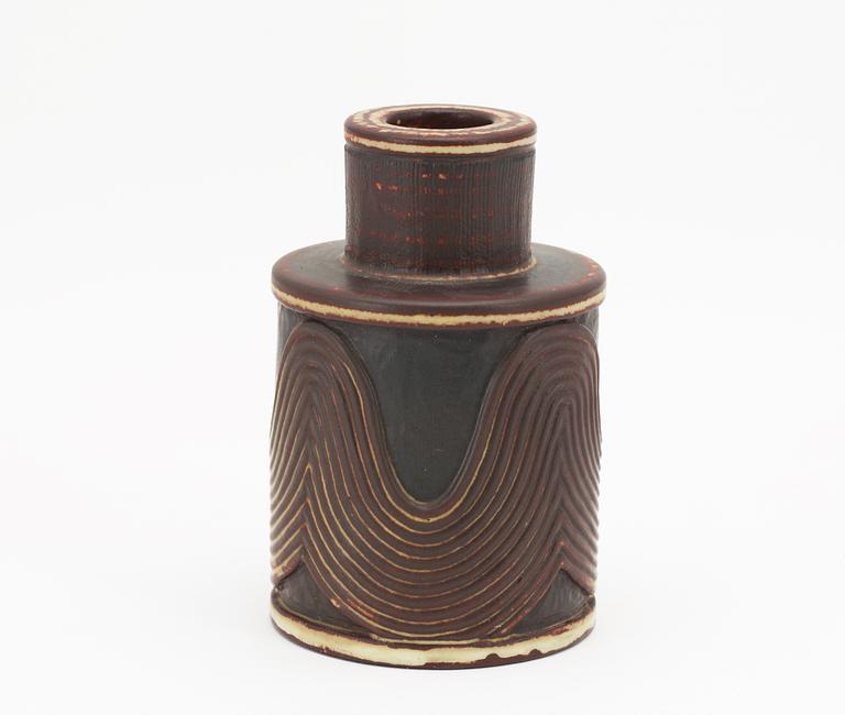 A Wilhelm Kåge 'Farsta' stoneware vase, Gustavsberg studio 1950.