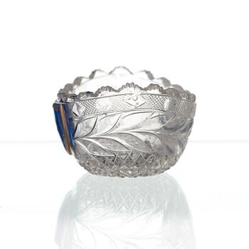 A small Russian glass bowl, Imperial Glass Manufactory, St Petersburg, 19th century.