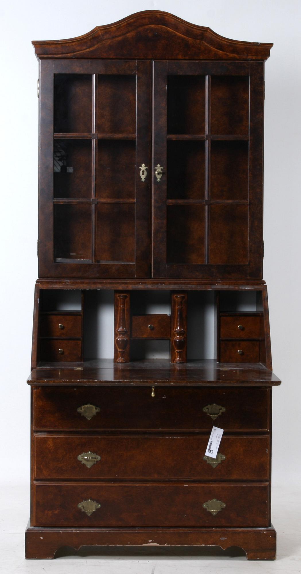 SKRIVSKÅP, rokokostil, 1900-talets andra hälft.