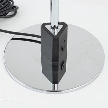 Poul Henningsen, bordslampa, "PH 4/3", Louis Poulsen, Danmark.