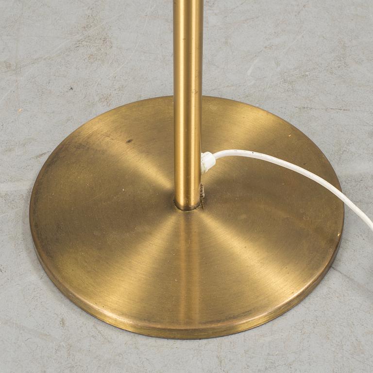 GOLVLAMPA, mässing, modellnummer 333, Luxus, 1900-talets andra hälft.