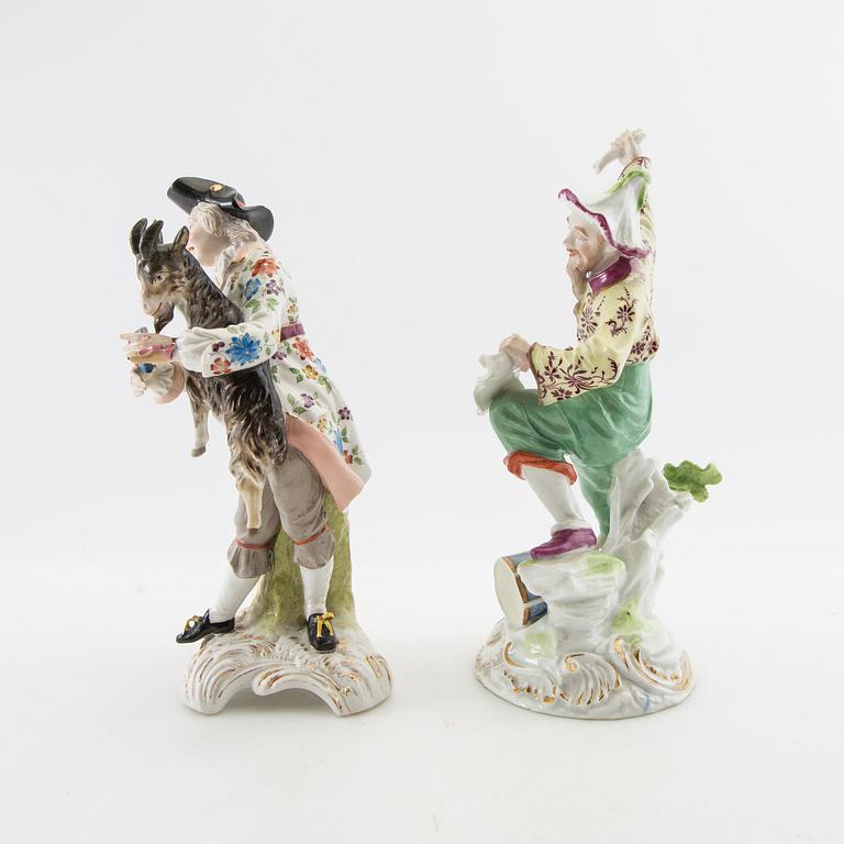 Figurines 2 pcs probably Germany around 1900 porcelain.