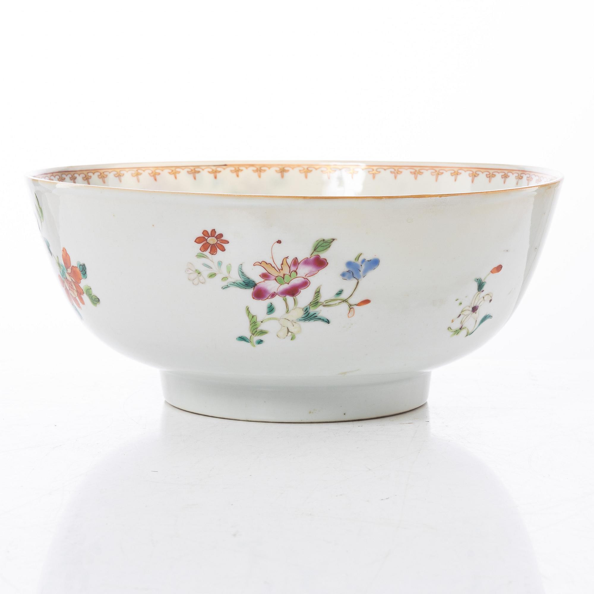 Bålskål, porslin. Qingdynastin, Qianlong (1736-95).