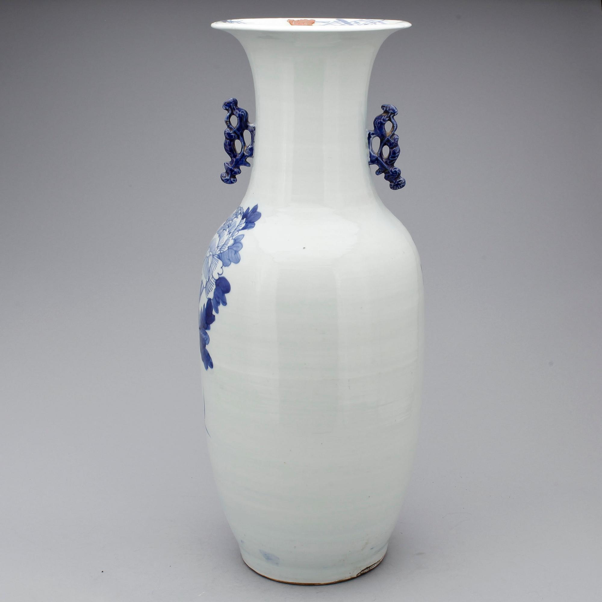 GOLVVAS, porslin, Kina, modern tillverkning.