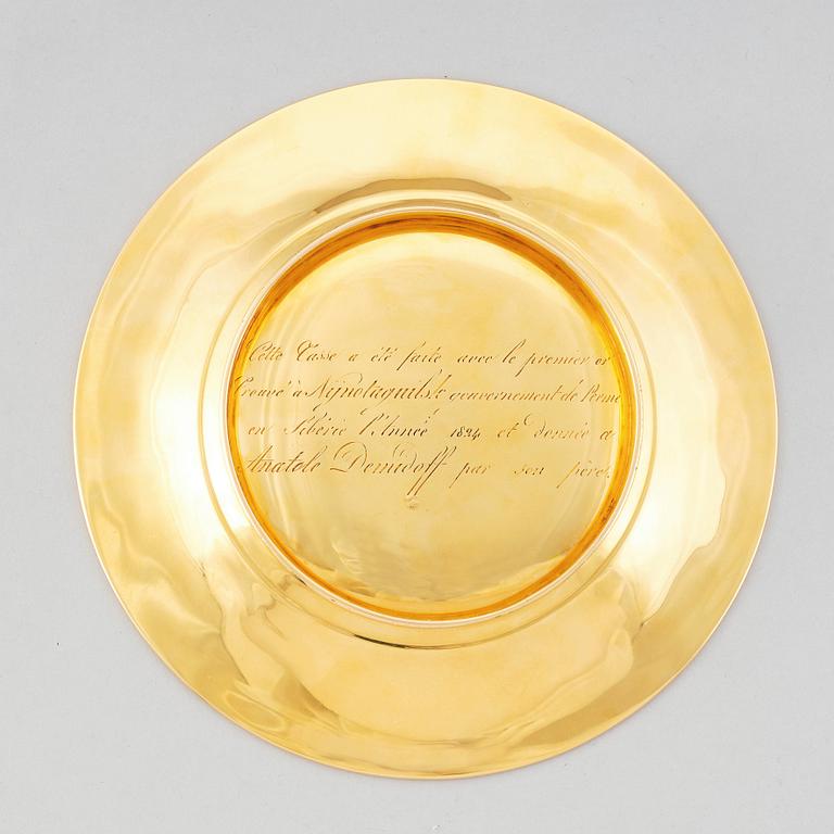 Paradkopp med fat, "The Demidoff cup", guld och emalj, Gabriel-Raoul Morel, Paris, daterad 1824.