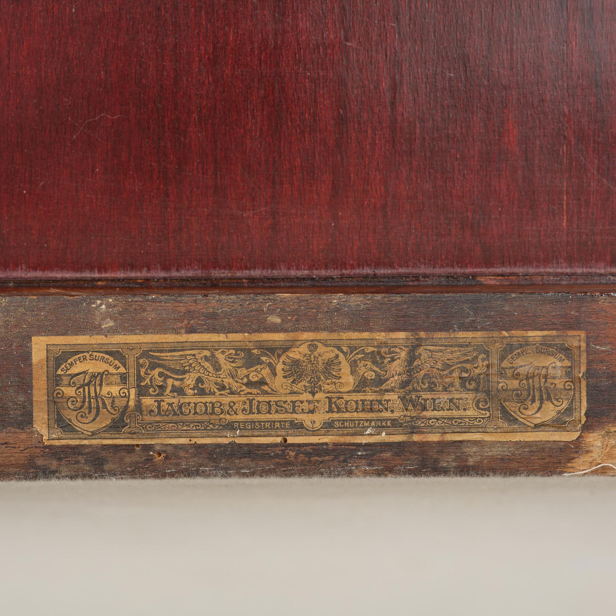 Josef Hoffmann, salongsmöbel, fyra delar, modell 421/428, Jacob & Josef Kohn, Wien, 1900-talets början.