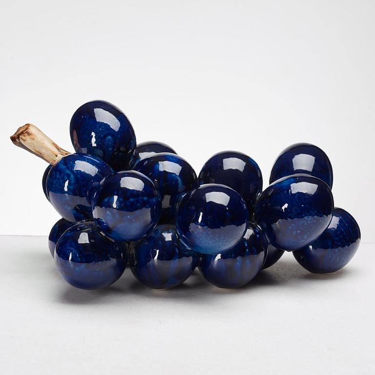 Kjell Janson, a glazed stoneware sculpture of a bunch of grapes, Mora, Sweden.