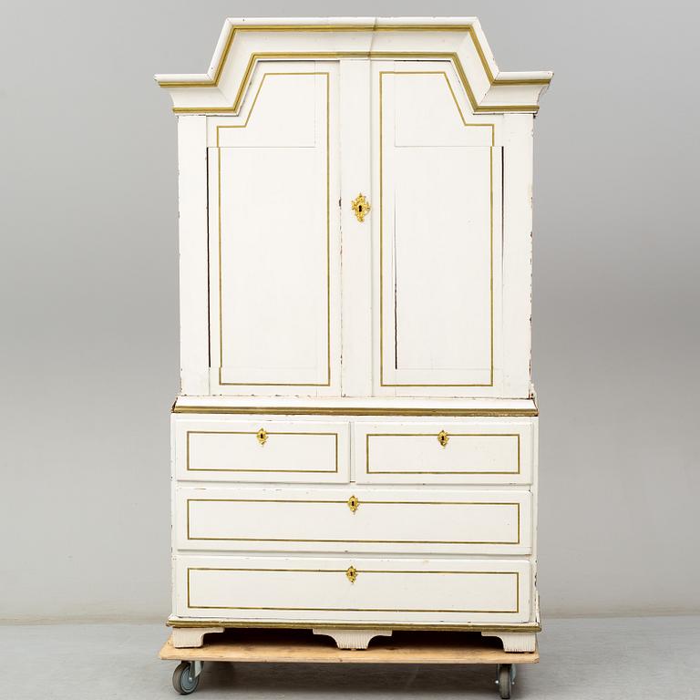 A Swedish late 18th / early 19th century cupboard.