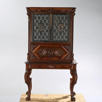 BARSKÅP, barockstil, 1900-talets andra hälft.