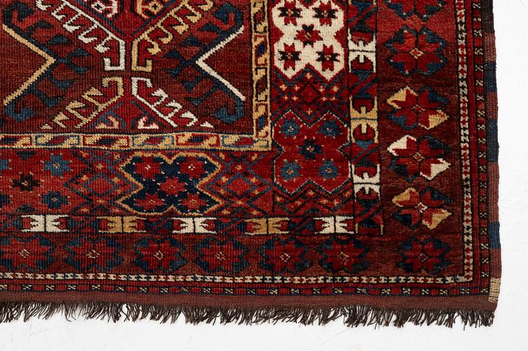 Matta, antik Beshir, Västra Turkmenistan, ca 597 x 240 cm.