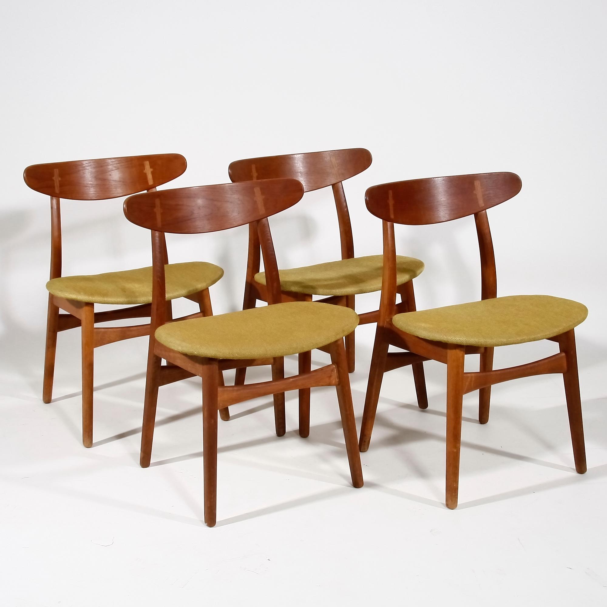 STOLAR, 4 st. "CH 30" Design Hans Wegner för Carl Hansen & sön, Odense, Danmark.