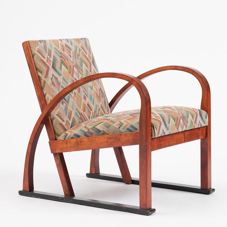 A functionalist armchair, 1930s.