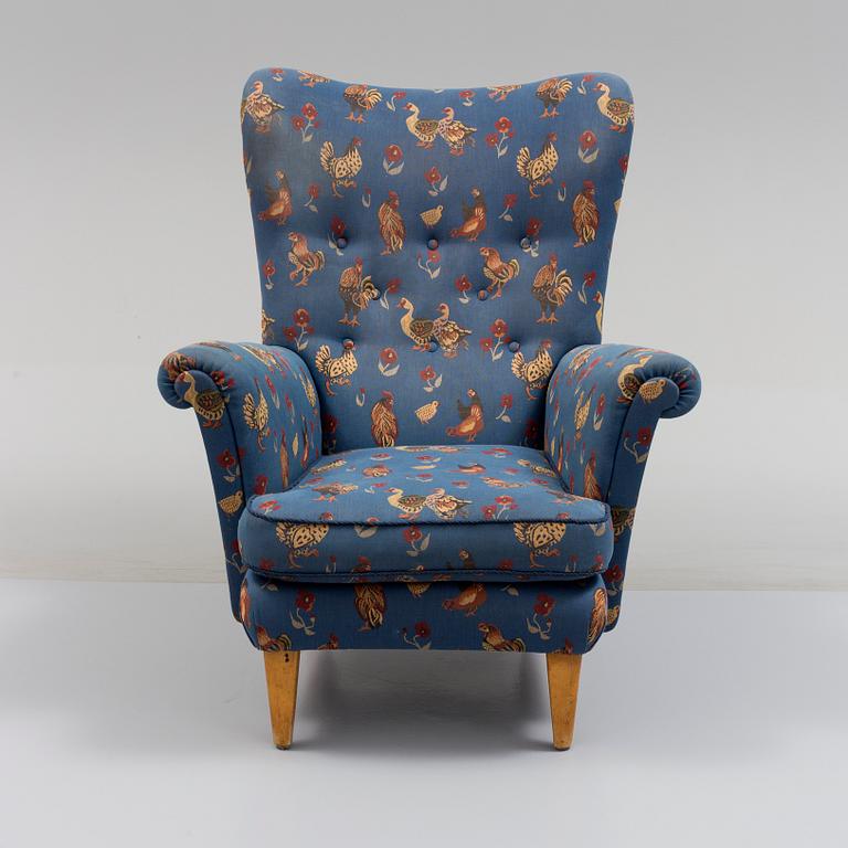 A mid 20th century easy chair.