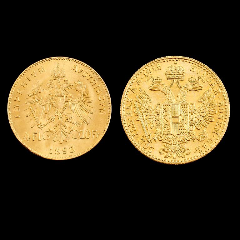GULDMYNT, 2 st, Österrike-Ungern, 1892 och 1915. Vikt ca 7 gram.