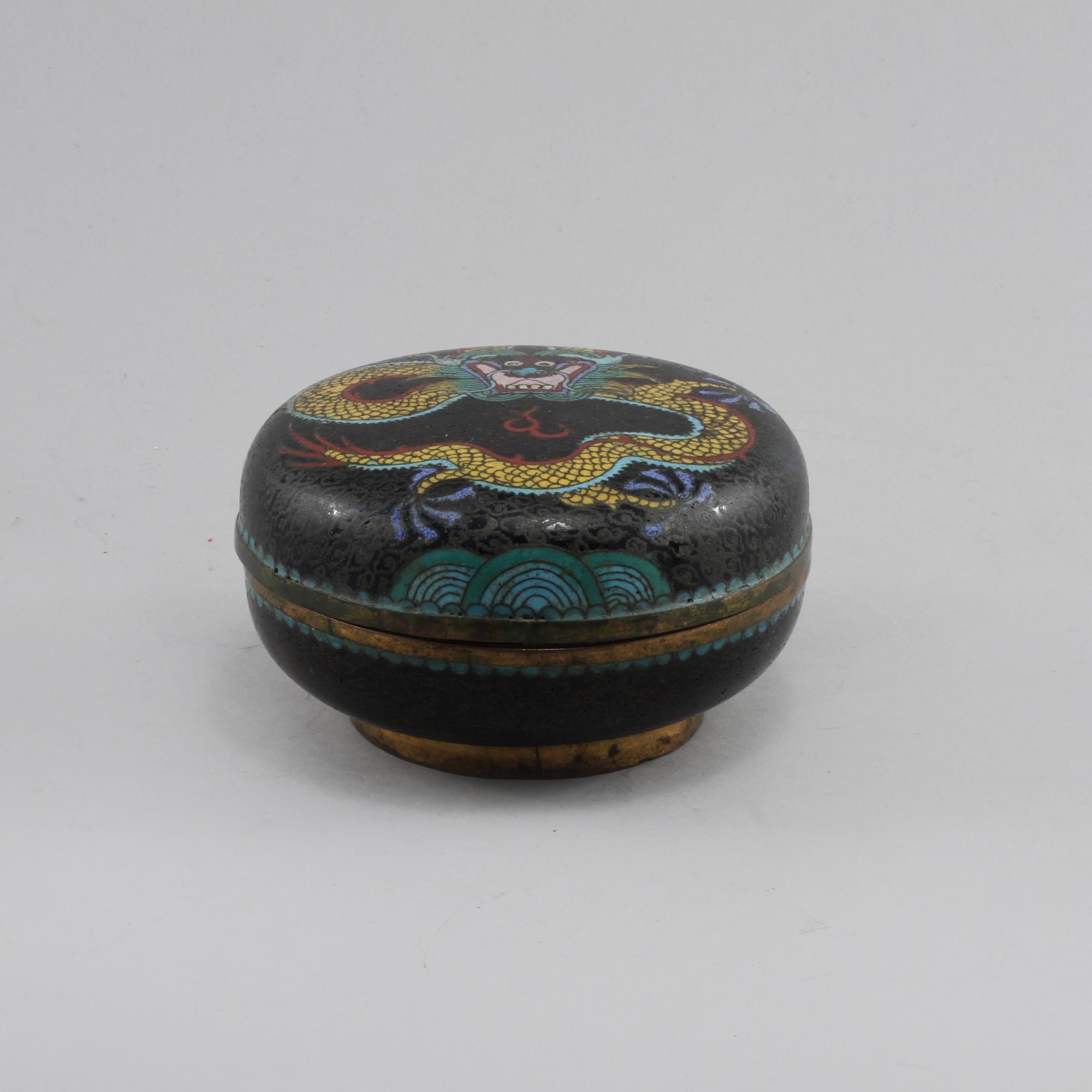 ASK med LOCK, cloisonné, orientalisk, 1900-tal.