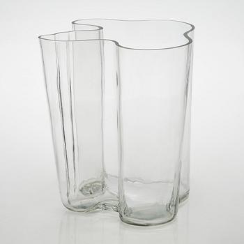 Alvar Aalto, maljakko, 3031, signeerattu Alvar Aalto.