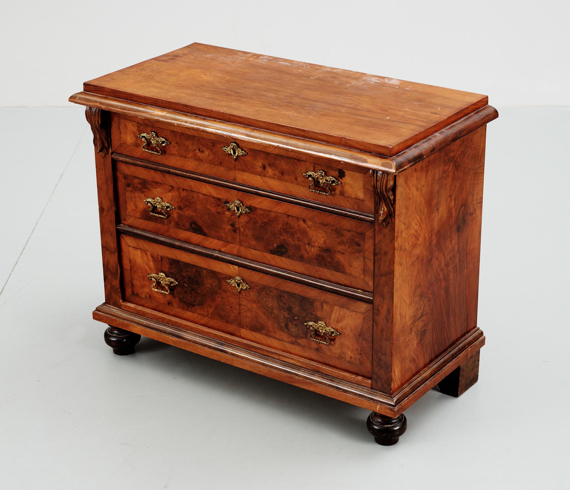 BYRÅ, barockstil, 1800-tal.