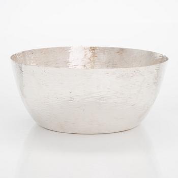 Tapio Wirkkala, a sterling silver bowl TW 243, Kultakeskus, Hämeenlinna 1971.