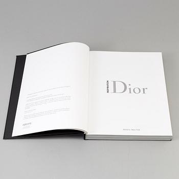 MODELITTERATUR, 3 volymer: Christian Dior.