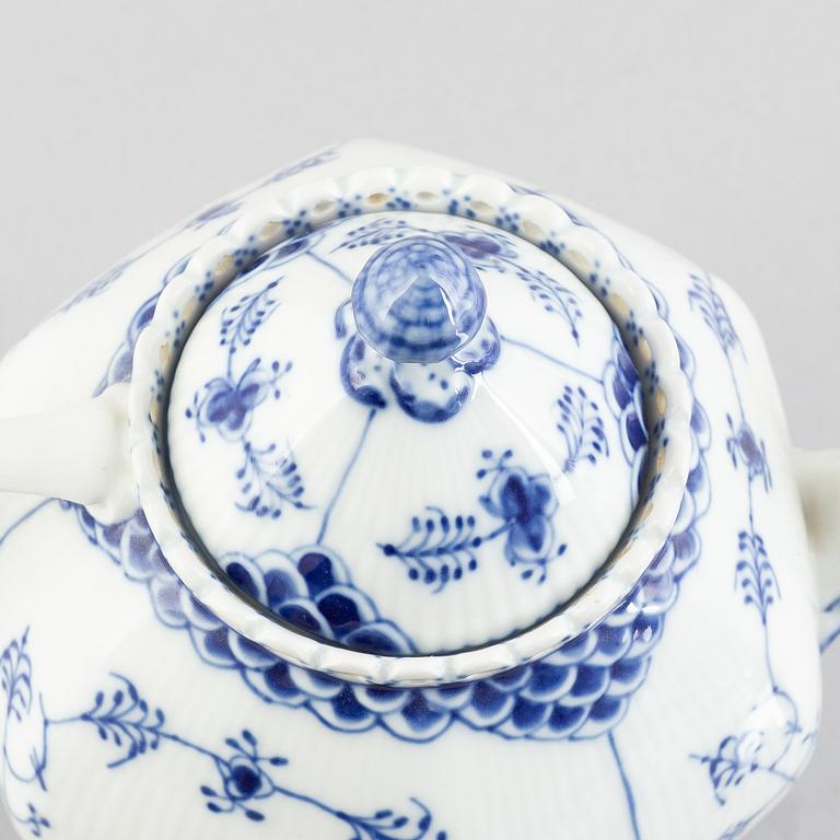 A 'Blue Fluted Full Lace' / 'Musselmalet' porcelain teapot, Royal Copenhagen, model 1119, 1969-73.