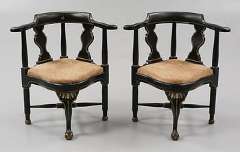 PUDERSTOLAR, ett par, 1800-tal.