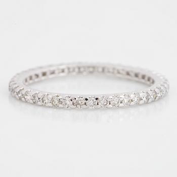 ALLIANSRING, tunn, 18K vitguld med runda briljantslipade diamanter.