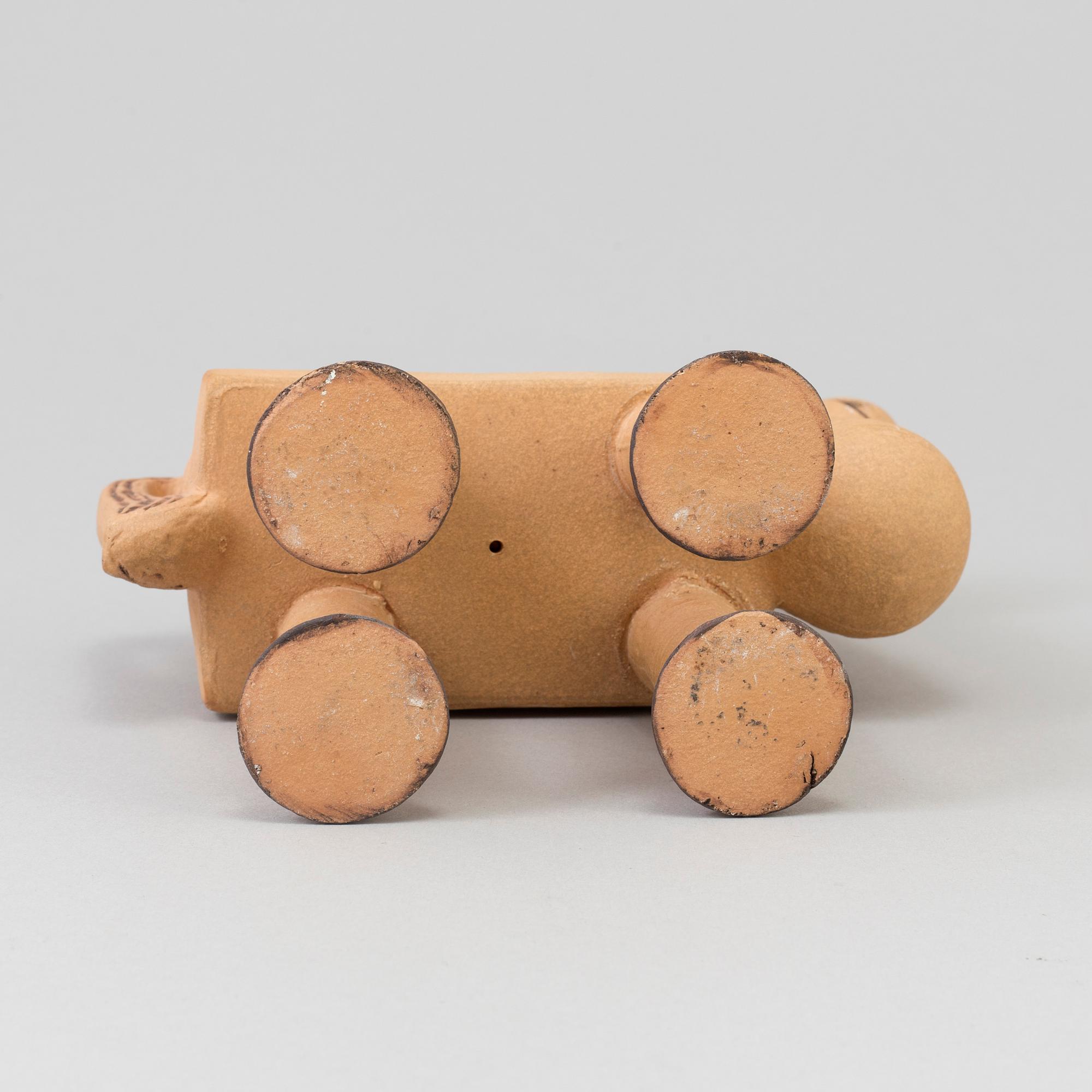 LISA LARSON,  figurin, stengods, "Kamel", ur serien "Jura", Gustavsberg. Formgiven 1971.