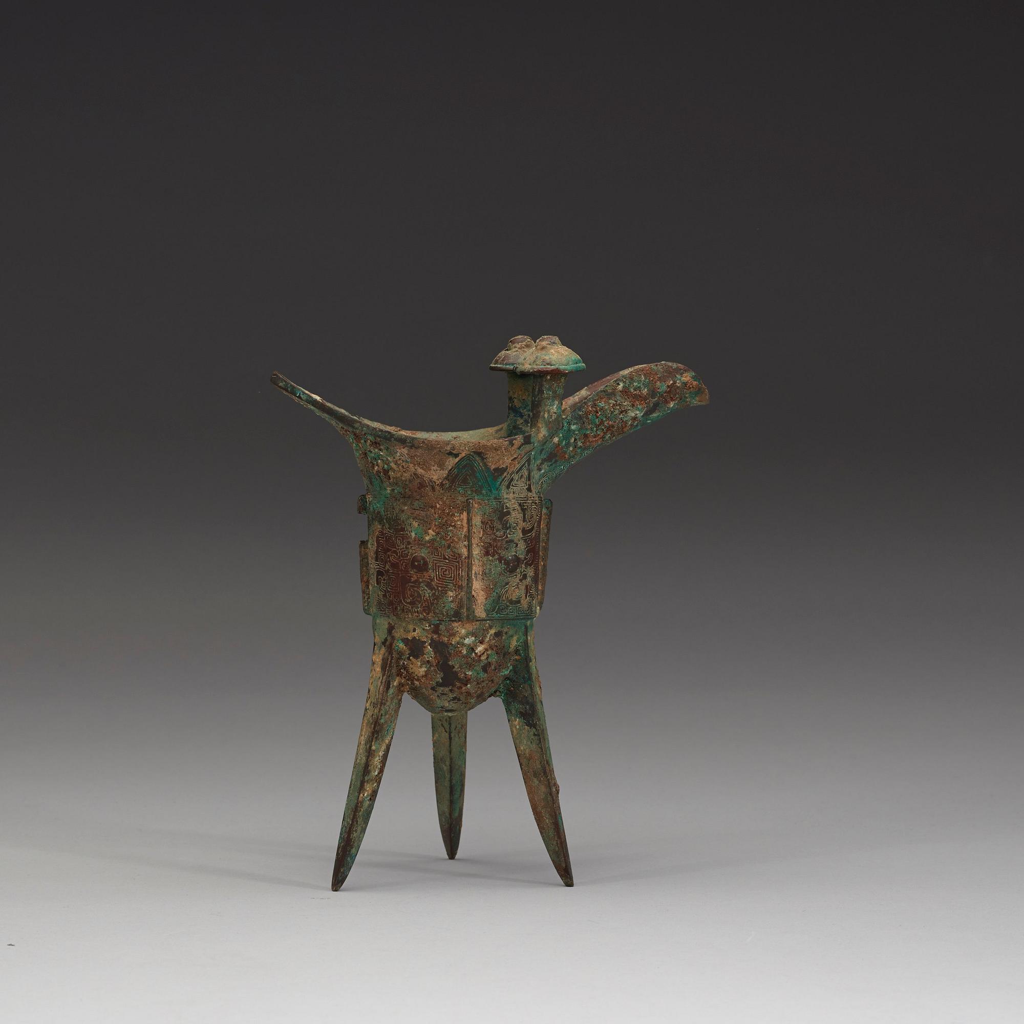 RITUELLT VINOFFERKÄRL (Jue), brons. Troligen Shang dynastin (1600-1046 f.Kr.).