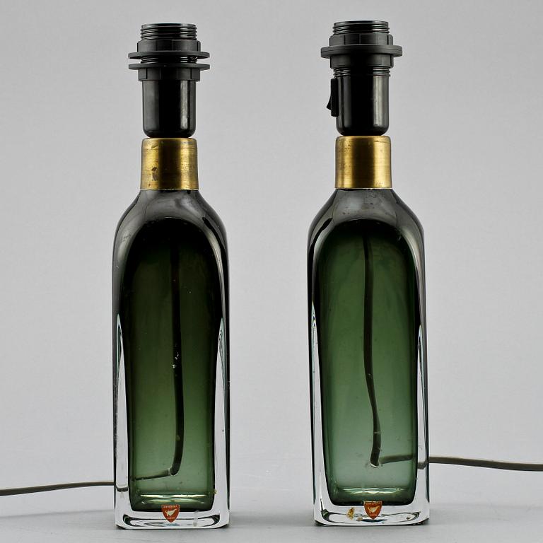 BORDSLAMPOR, ett par, glas, Orrefors, sign.