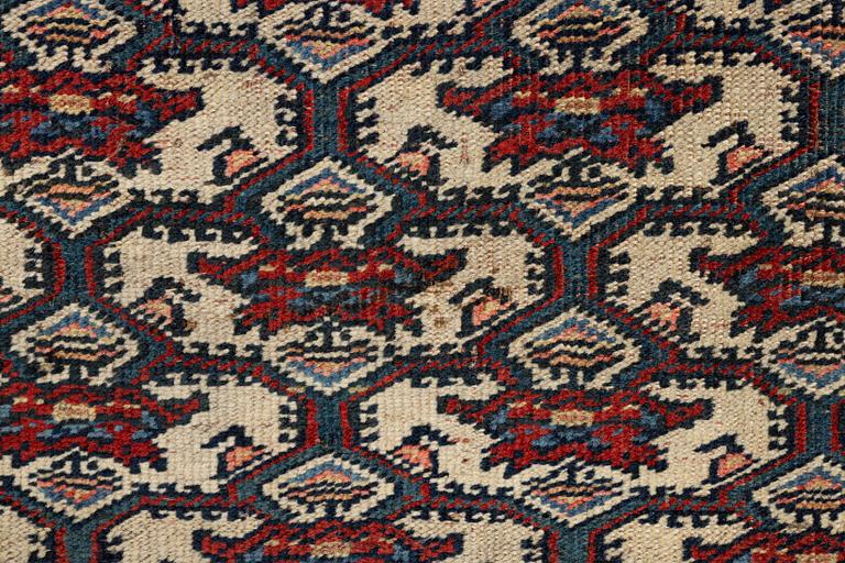 Gallerimatta, antik Bidjar, Västra Persien. 380 x 170 cm.