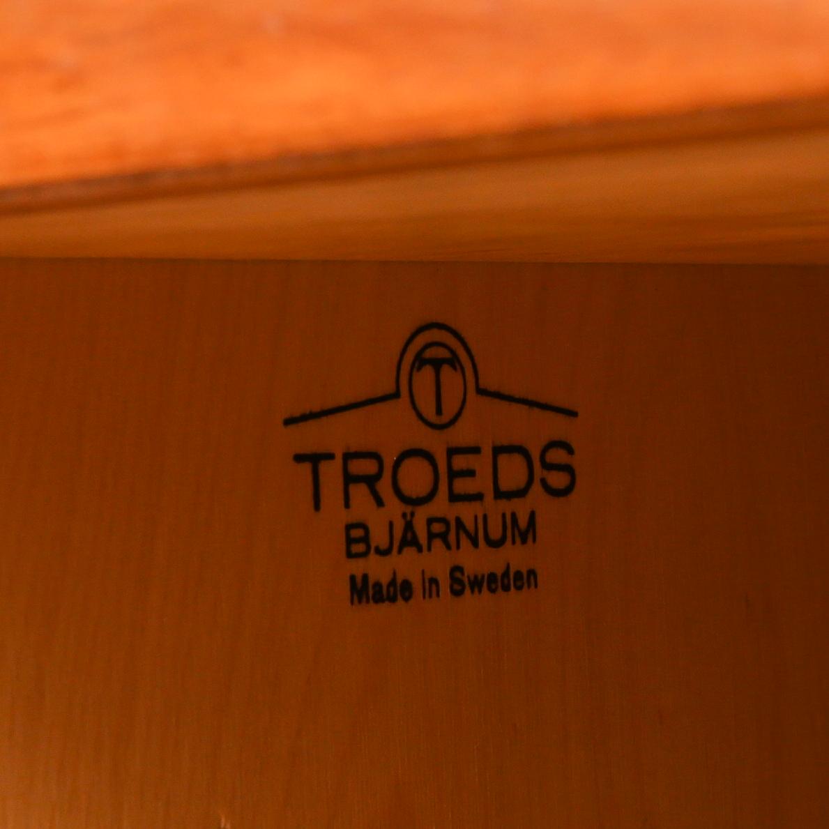 SIDEBOARD, "Arild", Nils Jonsson, Troeds, Bjärnum, 1900-talets andra hälft.