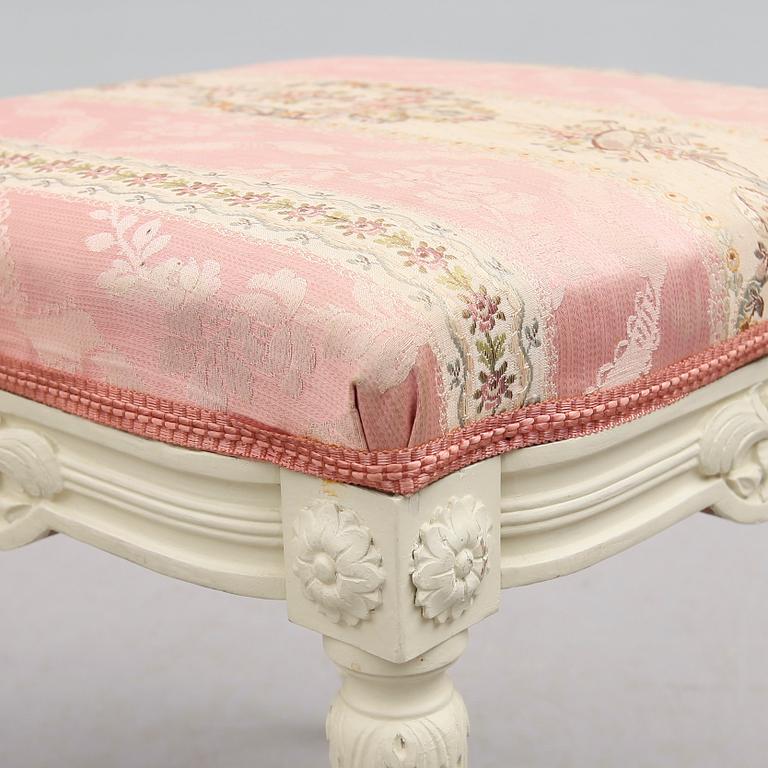 TABURETTER, 1 par, gustaviansk stil, 1800-talets andra hälft.