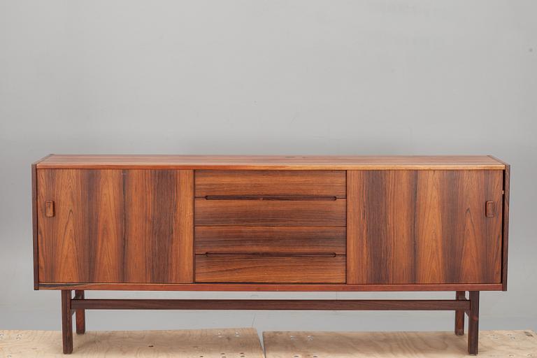 SIDEBOARD, "Arild", Nils Jonsson, Troeds, 1900-talets andra hälft.