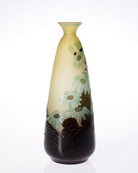 An Emile Gallé Art Nouveau cameo glass vase, France.