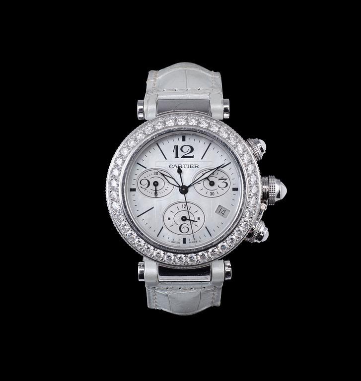 NAISTEN RANNEKELLO, Cartier Pasha seatimer lady 37 mm. 18K kultaa, briljanttihiottuja timantteja n. 1.95 ct.