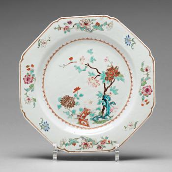 793. Twelve famille rose plates, Qing dynasty, Qianlong (1736-95).