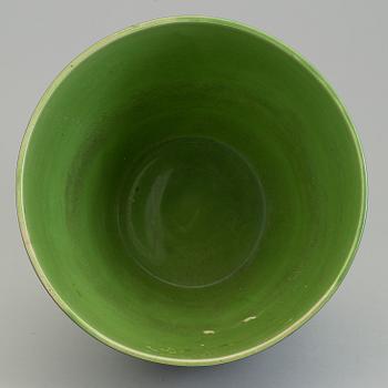 GUNNAR WENNERBERG,  ytterfoder, porslin, sgrafitto, Gustafsberg, signerat G Wennerberg och daterat 1902.