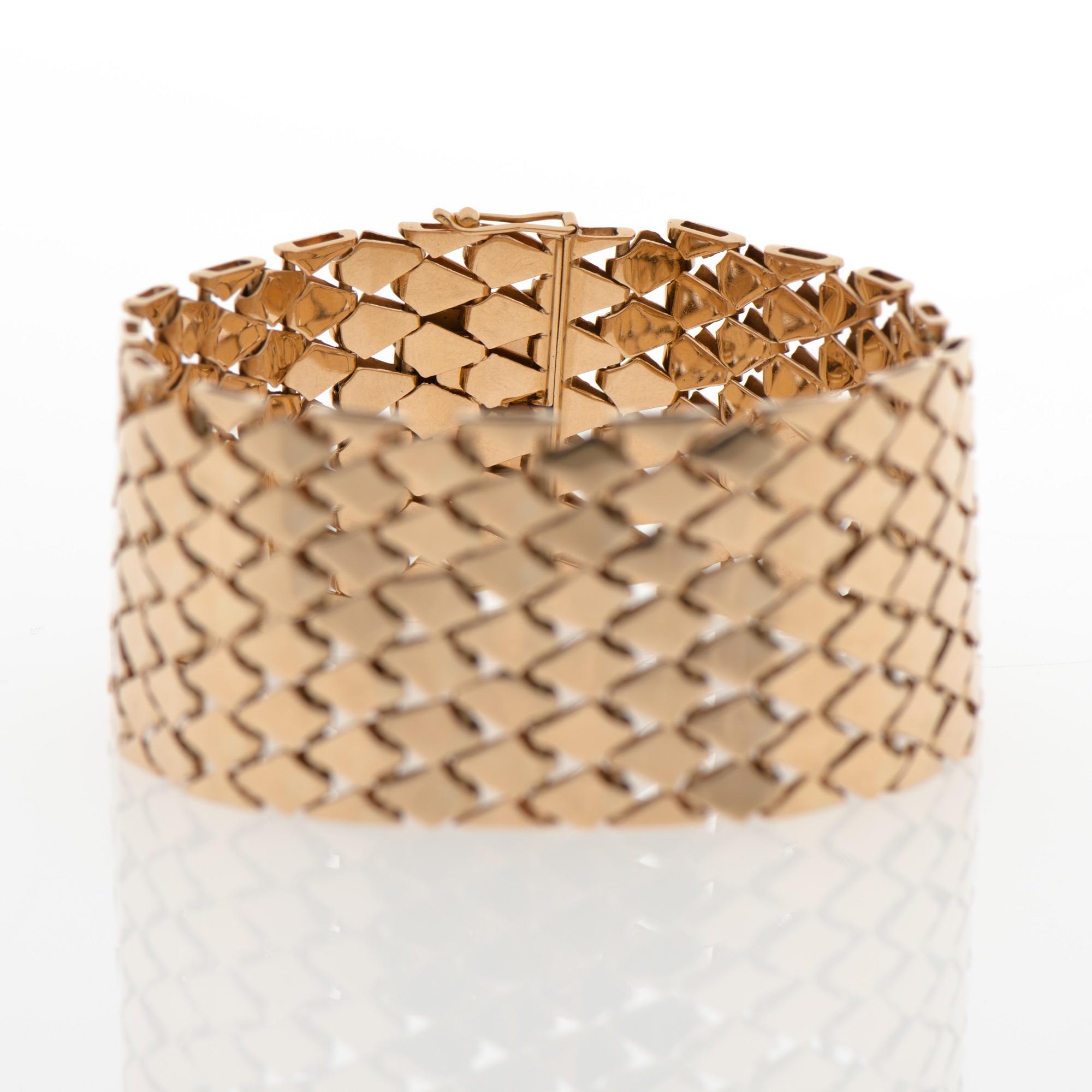 A BRACELET, 14K gold. Westerback, Helsinki Finland 1962.