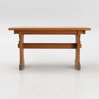 A Nordiska Kompaniet dining table with extension leaves, from the 'Lovö' series.