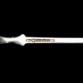DIVERSE BESTICK, 33 st, silver, "Mussla", finska stämplar 1920-50-tal. Tot. vikt 397 g.