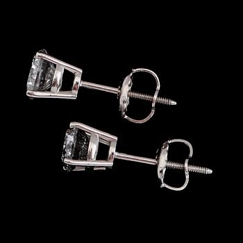 ÖRHÄNGEN, 1 par, 14 k vitguld, briljantslipade diamanter tot ca 1.01 ct.