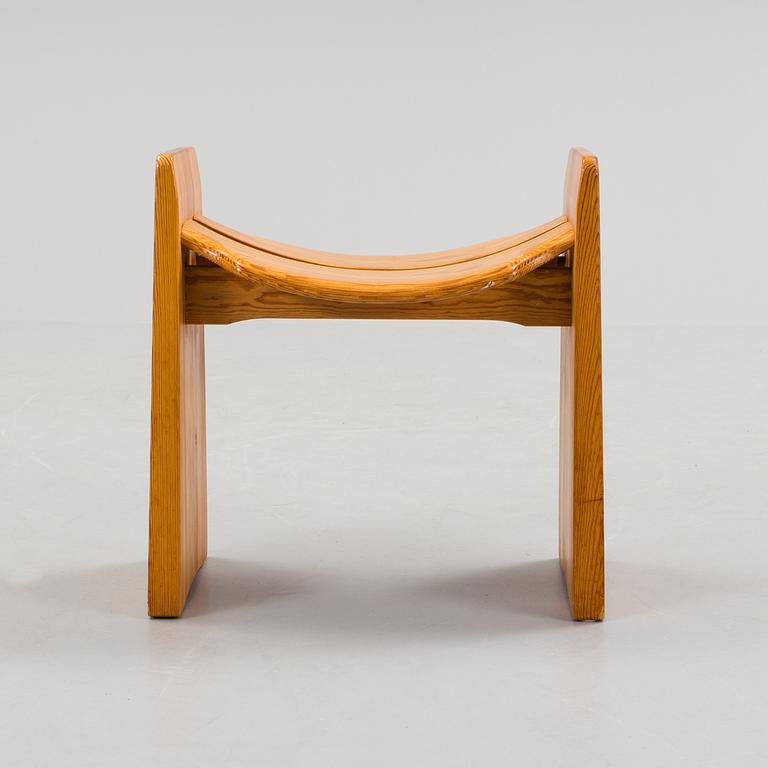 GILBERT MARKLUND, pall, Flarkens snickeri AB, formgiven 1969.