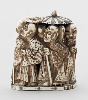 NETSUKE, ben, Japan, sannolikt Meiji (1867-1911).