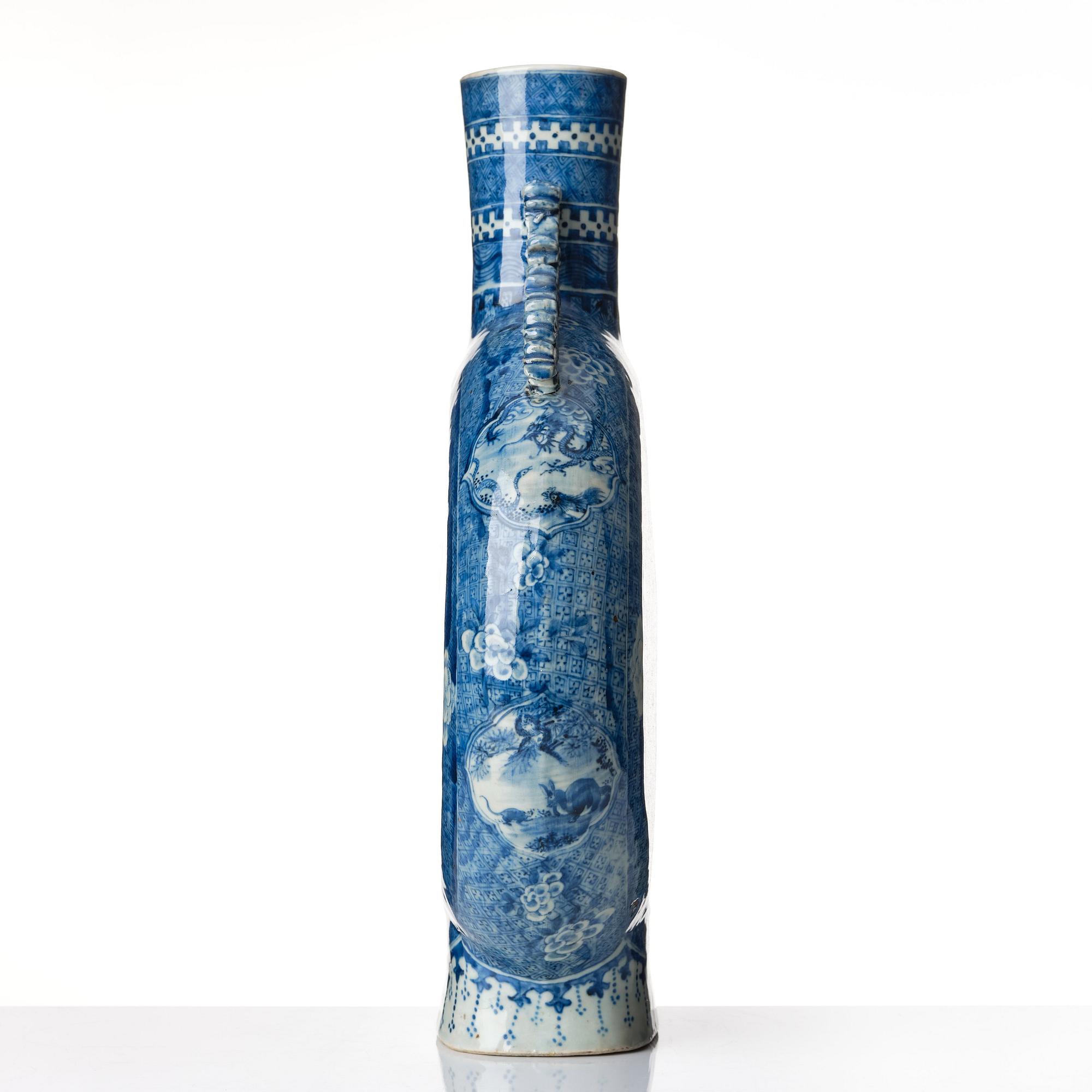 A large blue and white moonflask, Qing dynasty, 19th Century.