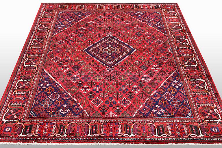 Carpet, Hosseinabad, ca 348 x 247 cm.