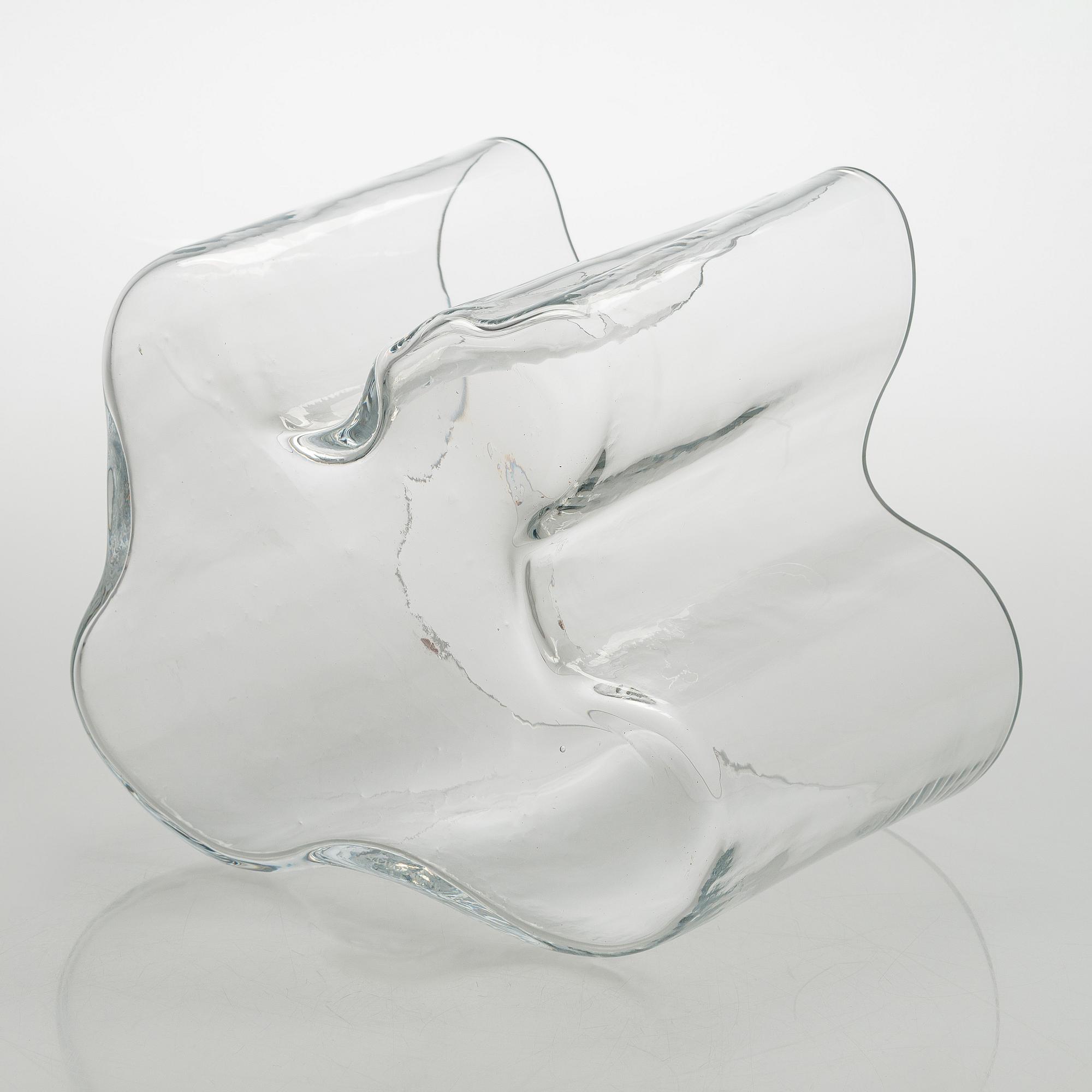 Alvar Aalto, vas 3030, signerad Alvar Aalto.