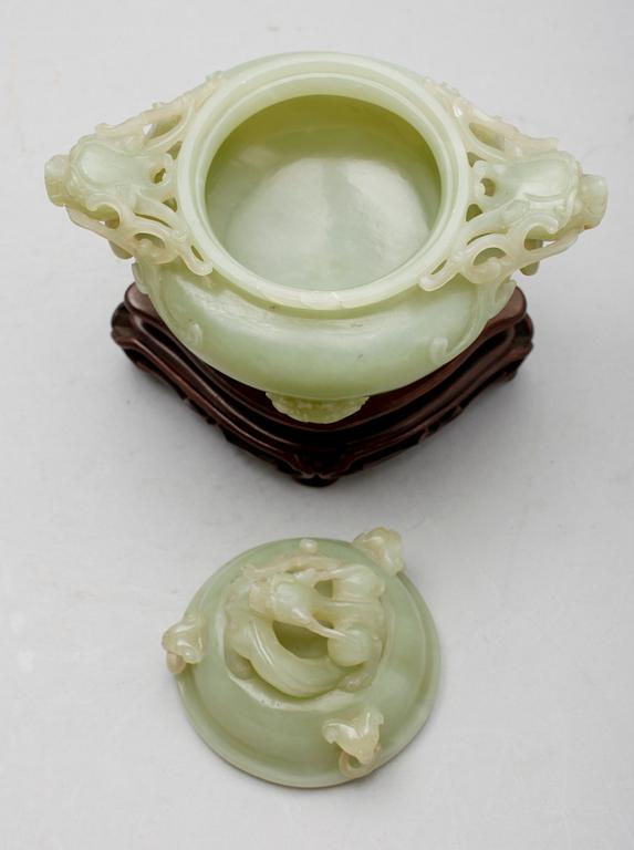 LOCKURNA, jade, Kina, samtida.