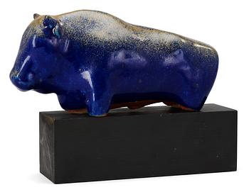 752. An Ulla & Gustav Kraitz blue glazed stoneware bull, Fogdarp, Förslövsholm.